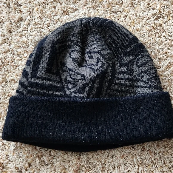 Superman hat - Picture 2 of 3